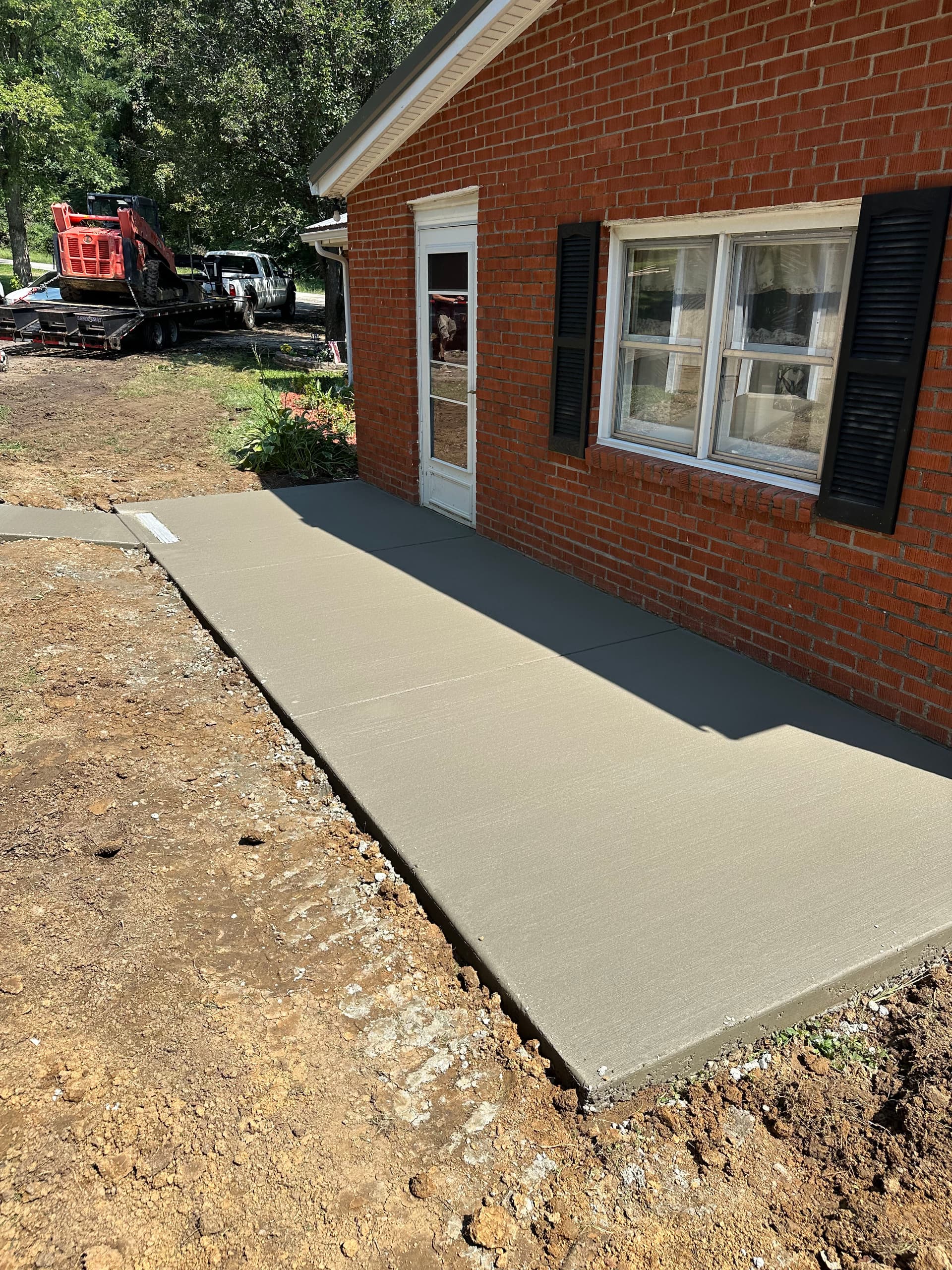 Gallery photos for 75 Feet of New Concrete Sidewalk and Rear Porch Pour: Image #5